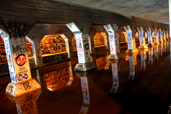 Krog St tunnel art